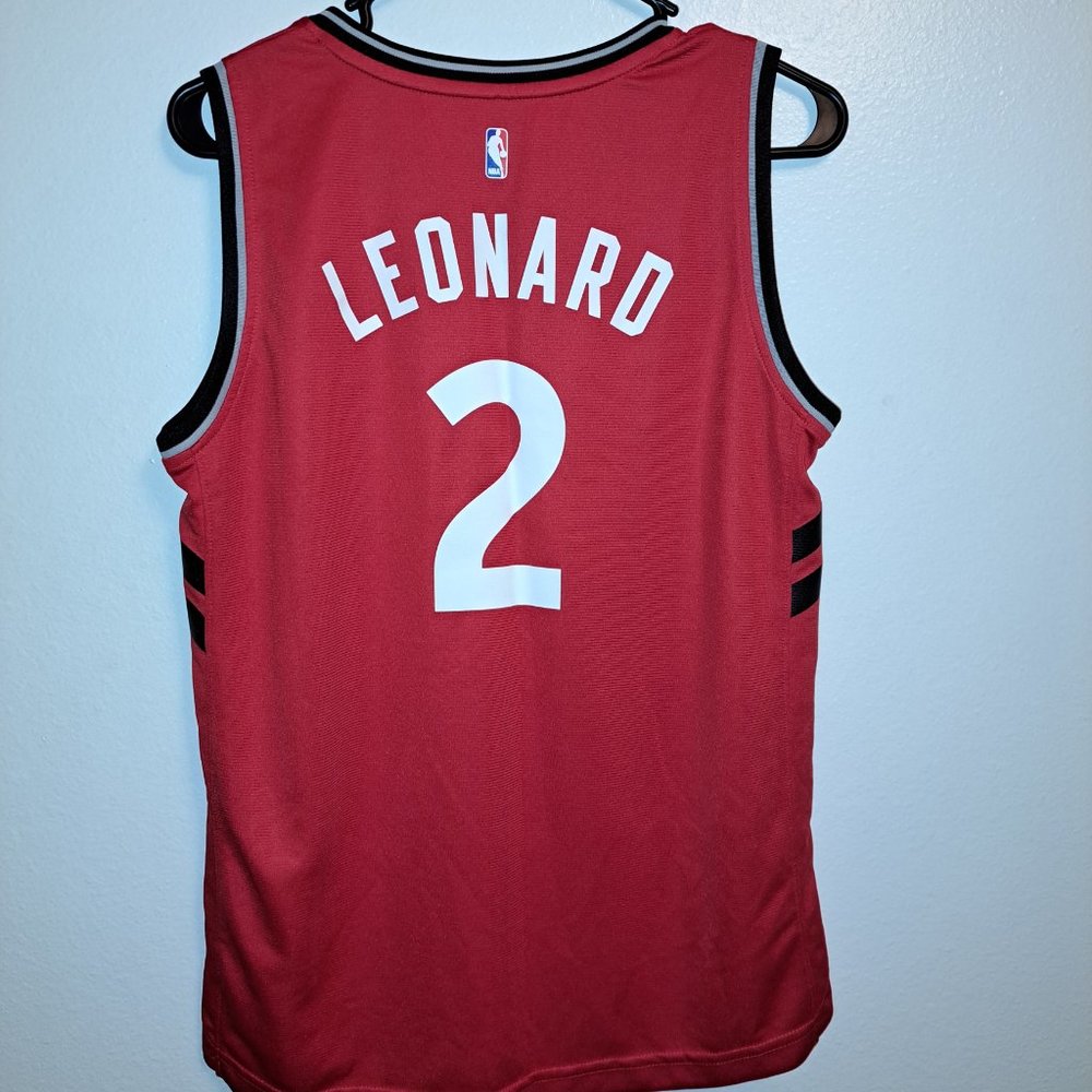 NBA Fanatics Toronto Raptors Kawhi Leonard #2 Red Icon Edition Youth Jersey - Picture 7 of 9